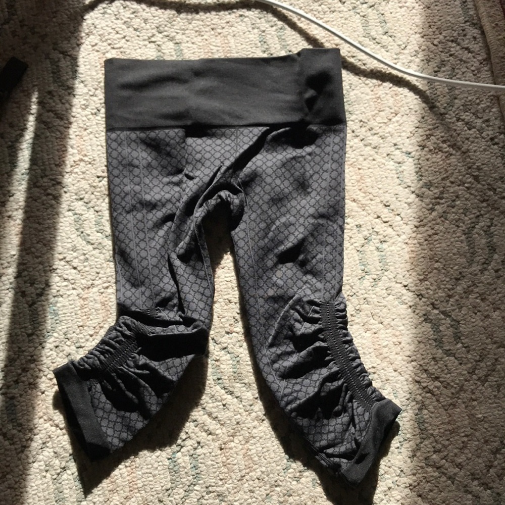 Lulu lemon crop leggings